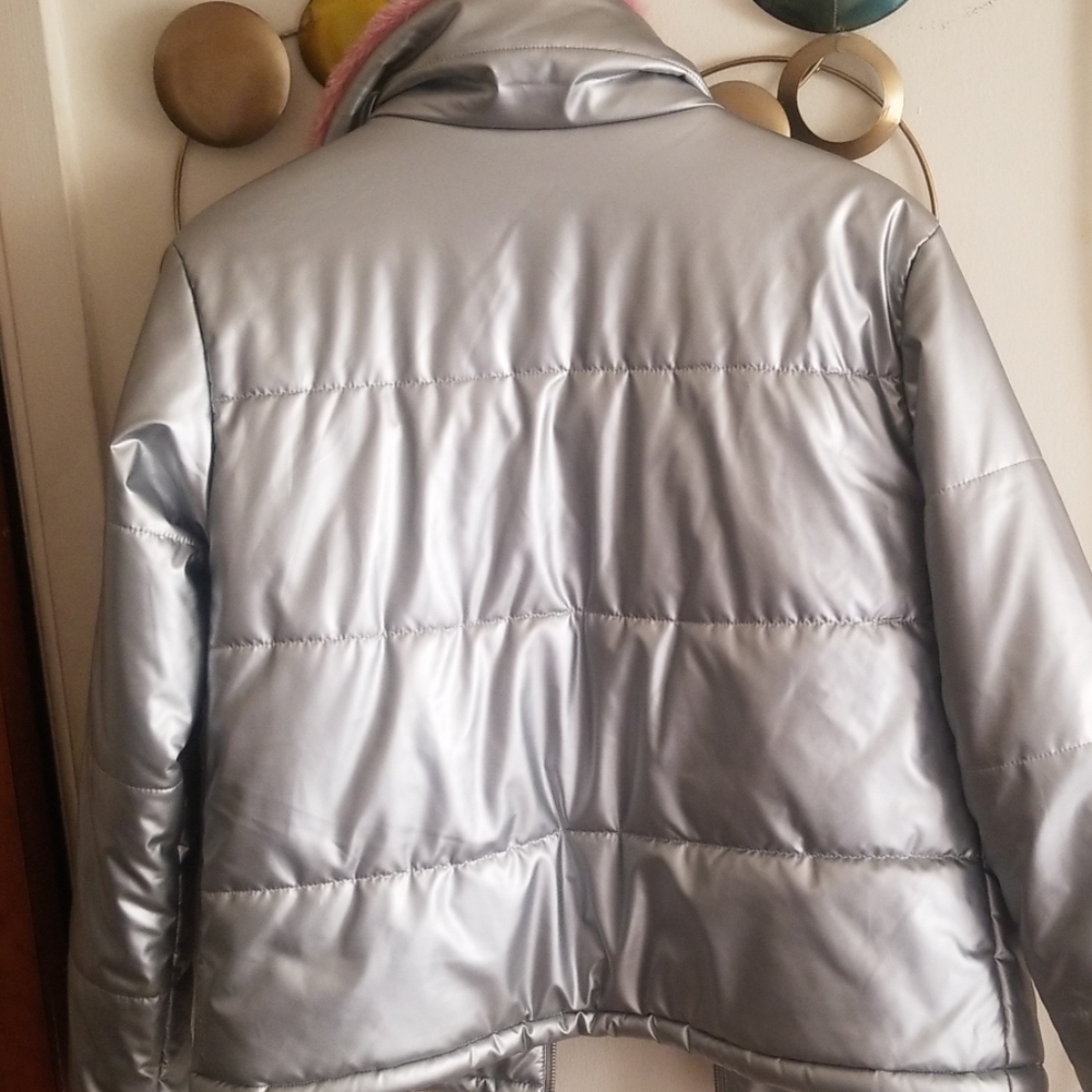 Coat - Picture 3 of 3